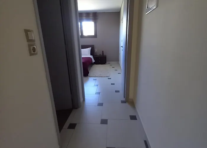 ταξιδιώτες Travellers * Megalopolis